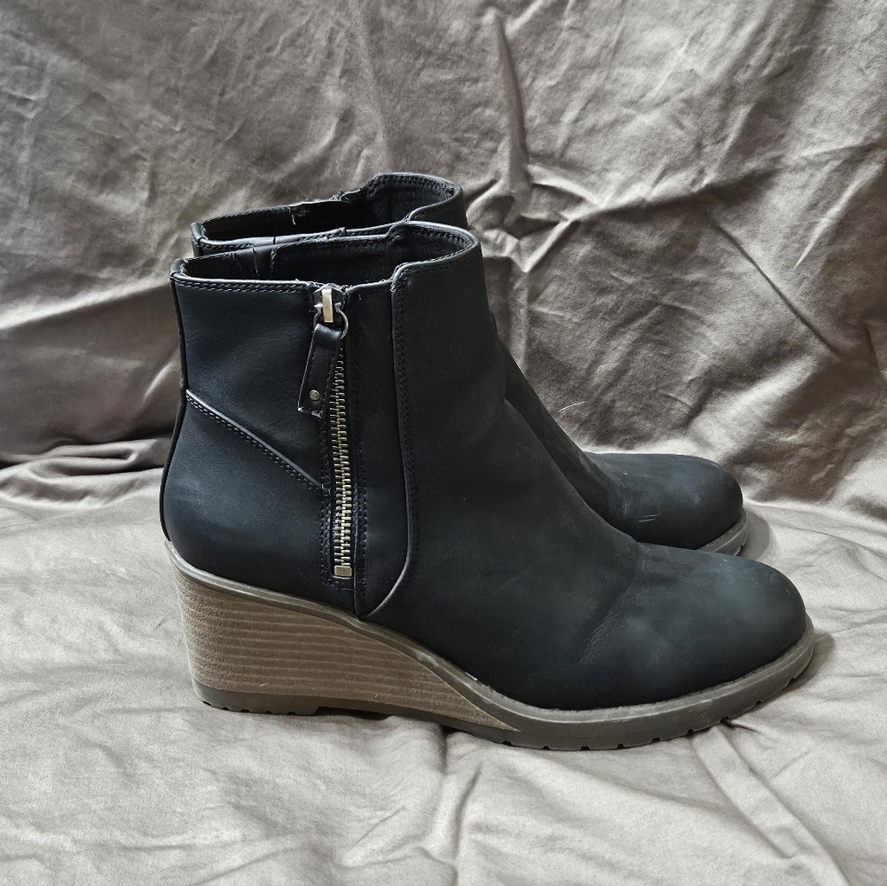 Black Dr. Scholl's Ankle Boots Size 9W